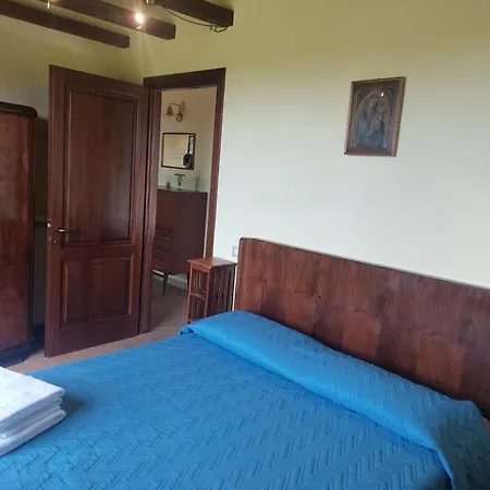 Podere Bianca Maria Farm stay *